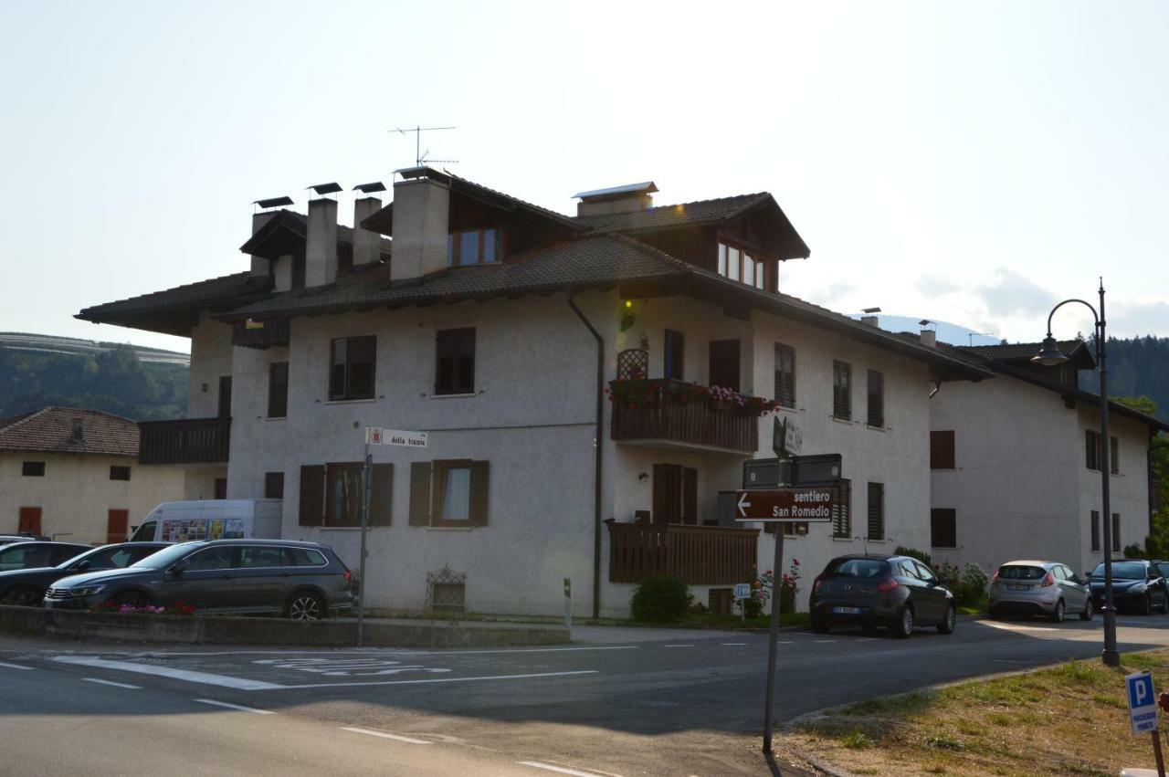 Il Nido Dei Sogni Sanzeno Apartment Exterior photo